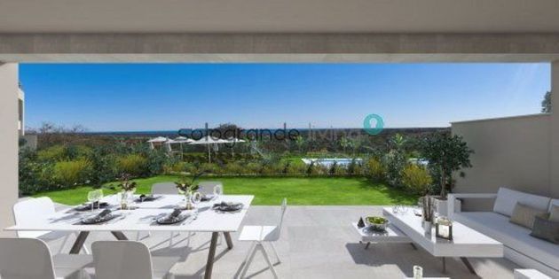 Foto 1 de Pis en venda a San Roque de 2 habitacions amb terrassa i piscina