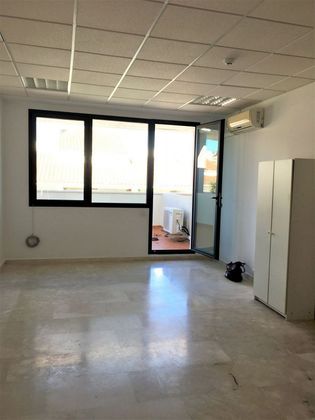 Foto 2 de Oficina en venda a San Enrique-Guadiaro-Pueblo Nuevo amb terrassa i aire acondicionat