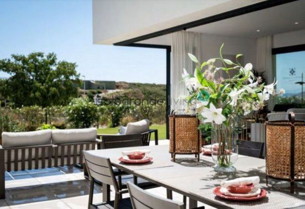 Foto 2 de Casa en venda a Casares de 3 habitacions amb terrassa i piscina