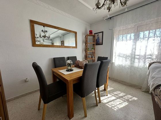 Foto 2 de Casa en venda a Barrios (Los) de 5 habitacions i 173 m²