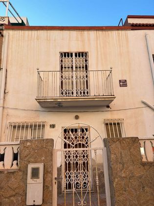 Foto 1 de Casa adosada en venta en calle Motril de 4 habitaciones con terraza