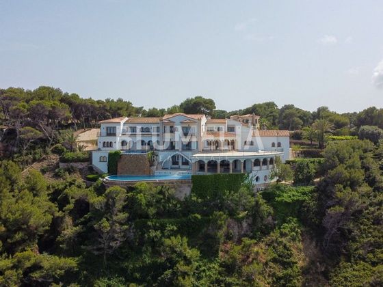 Foto 2 de Chalet en venta en Balcón al Mar-Cap Martí de 10 habitaciones con terraza y piscina