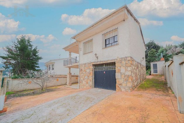 Foto 1 de Xalet en venda a Pelayos de la Presa de 5 habitacions amb terrassa i garatge