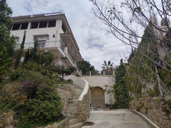 Foto 2 de Xalet en venda a Vistahermosa de 5 habitacions amb terrassa i piscina