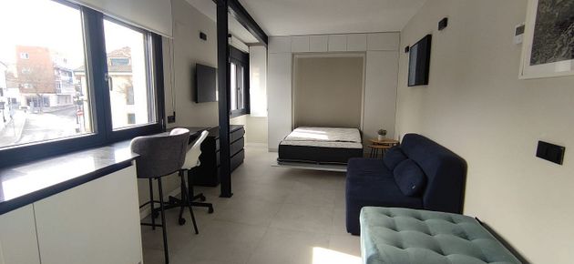 Foto 1 de Estudio en alquiler en Casco Urbano con terraza y muebles