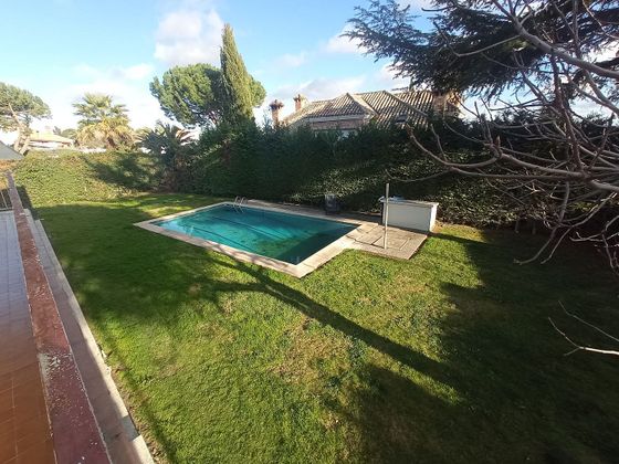 Foto 2 de Xalet en venda a El Castillo Campodón de 4 habitacions amb terrassa i piscina