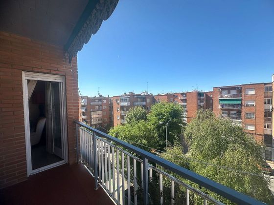 Foto 1 de Venta de piso en plaza Del Aliso de 3 habitaciones con terraza y calefacción