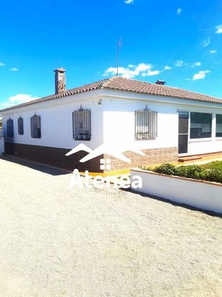 Foto 2 de Chalet en venta en San Pablo - Santa Teresa de 3 habitaciones con terraza y jardín