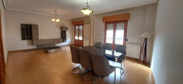 Foto 2 de Piso en venta en Roda (La) de 4 habitaciones con balcón y aire acondicionado