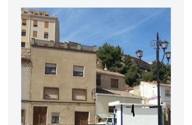 Foto 1 de Casa en venda a Chinchilla de Monte-Aragón de 3 habitacions i 380 m²