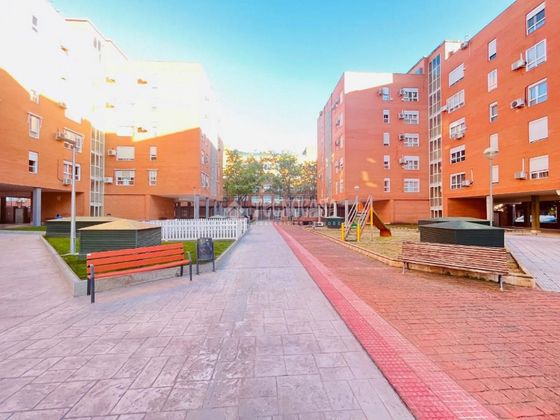Foto 2 de Piso en venta en Veredillas - Juncal - Zarzuela de 3 habitaciones con terraza y garaje
