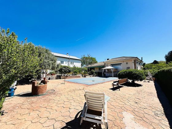Foto 2 de Xalet en venda a Altos de Jarama de 4 habitacions amb terrassa i piscina