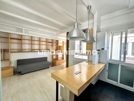 Foto 1 de Alquiler de piso en calle Corredera Baja de San Pablo de 2 habitaciones con muebles y aire acondicionado