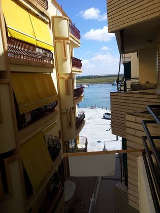 Foto 1 de Pis en lloguer a Punta Umbría de 7 habitacions amb mobles i balcó