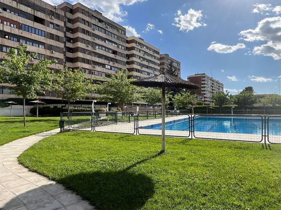 Foto 1 de Pis en venda a Fuenlabrada II - El Molino de 3 habitacions amb terrassa i piscina