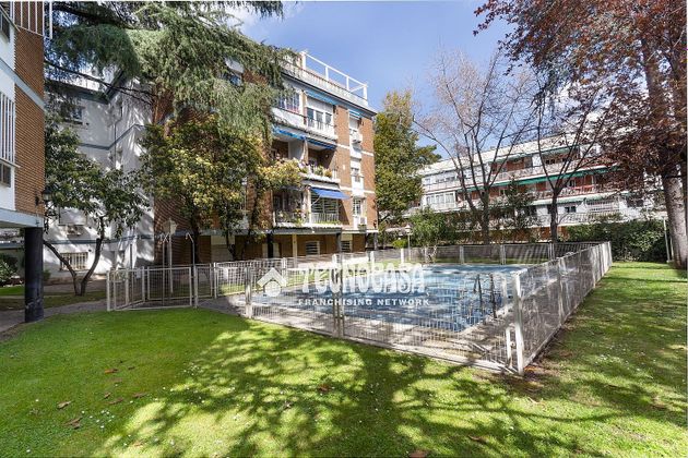 Foto 1 de Pis en venda a Concepción de 2 habitacions amb terrassa i piscina
