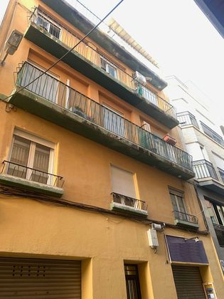 Foto 1 de Venta de piso en Centro - Elche de 3 habitaciones con terraza y balcón