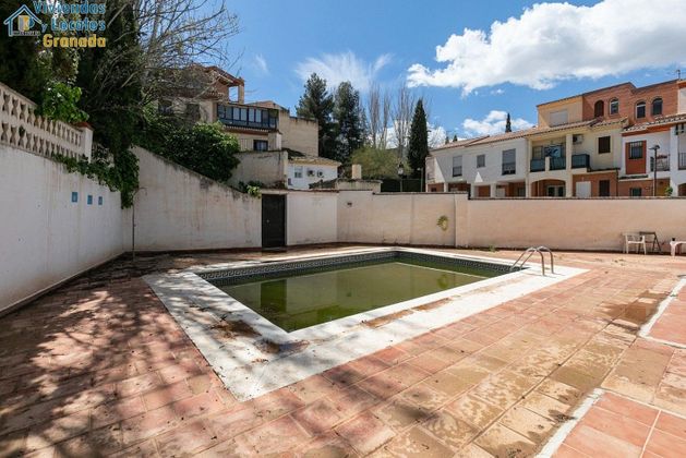Foto 1 de Àtic en venda a Zubia (La) de 2 habitacions amb terrassa i piscina