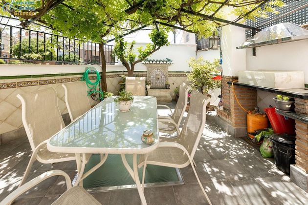 Foto 2 de Casa en venda a Cerrillo de Maracena - Periodistas de 5 habitacions amb balcó i aire acondicionat