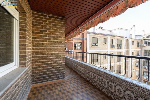 Foto 2 de Pis en venda a Camino de Ronda - Rosaleda de 3 habitacions amb terrassa i garatge