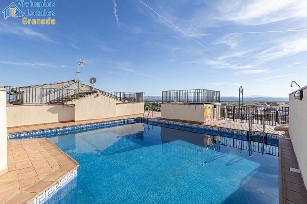 Foto 1 de Venta de ático en Atarfe de 3 habitaciones con terraza y piscina
