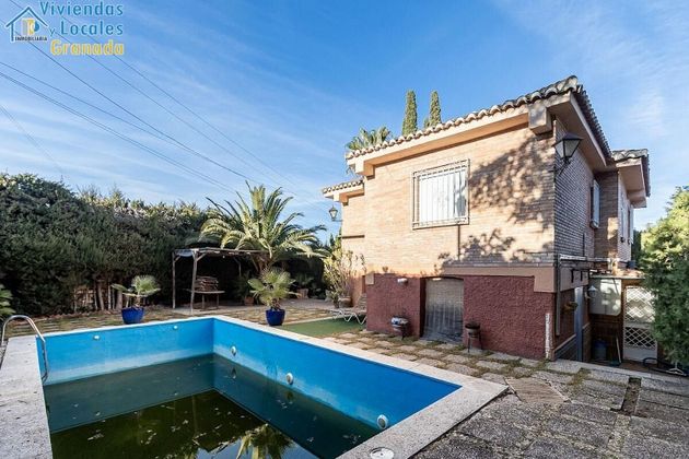 Foto 2 de Xalet en venda a Gójar de 5 habitacions amb piscina i jardí
