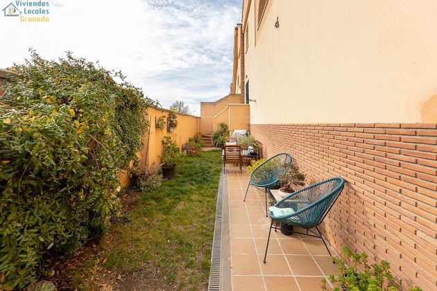 Foto 1 de Casa en venda a Ogíjares de 4 habitacions amb garatge i jardí