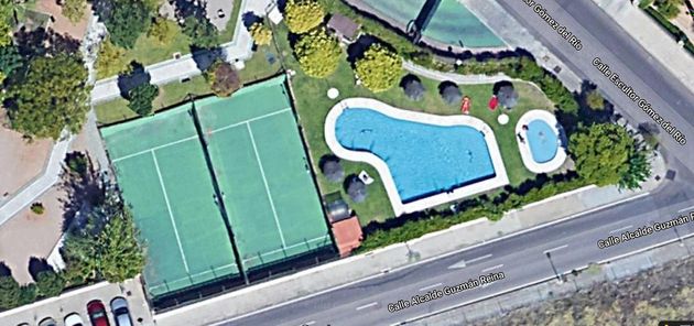 Foto 1 de Pis en venda a El Brillante -El Naranjo - El Tablero de 2 habitacions amb piscina i garatge