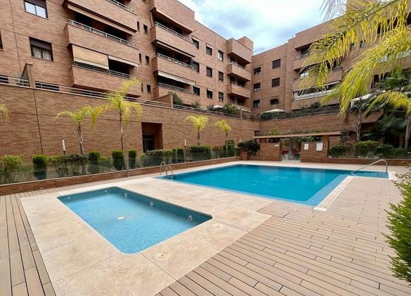 Foto 1 de Venta de piso en avenida Cañito Bazán de 2 habitaciones con terraza y piscina