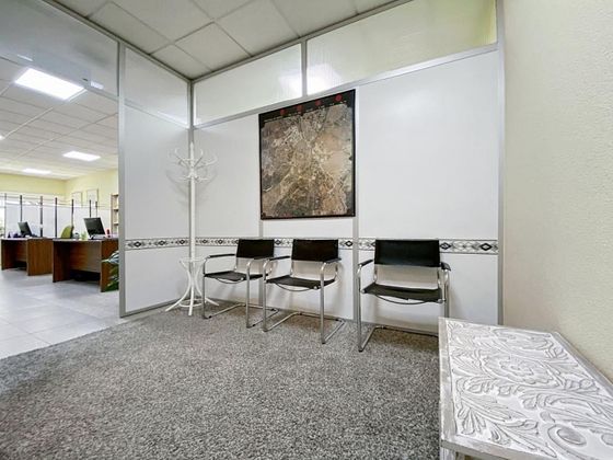 Foto 2 de Oficina en venda a Gorronal-P29 amb garatge i aire acondicionat