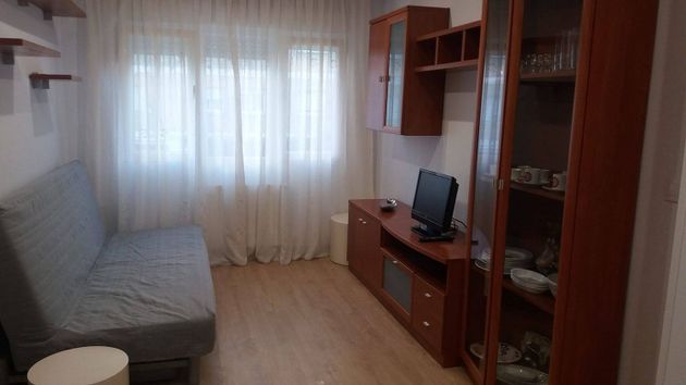 Foto 2 de Pis en lloguer a General Dávila de 3 habitacions amb mobles i calefacció