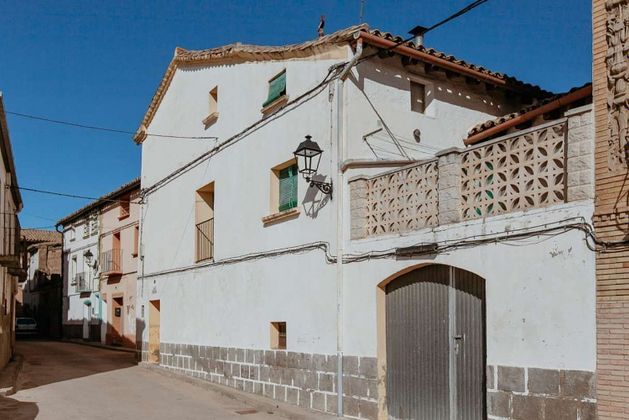 Foto 1 de Venta de casa en calle Baja de 7 habitaciones con terraza y garaje