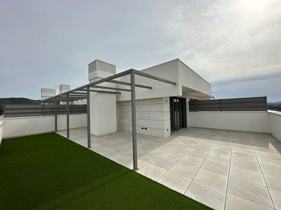 Foto 1 de Dúplex en venta en avenida Generalitat de 4 habitaciones con terraza y piscina