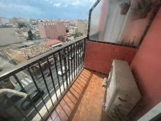 Foto 2 de Pis en venda a calle D'aragó de 3 habitacions amb terrassa i balcó
