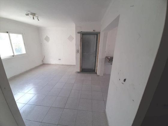 Foto 1 de Venta de piso en calle De Cotlliure de 3 habitaciones y 47 m²