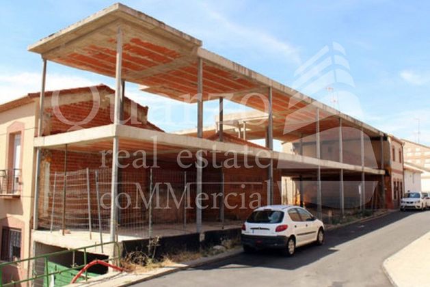 Foto 1 de Edifici en venda a Yunquera de Henares de 732 m²