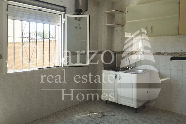 Foto 2 de Xalet en venda a Alcabón de 3 habitacions amb piscina i garatge