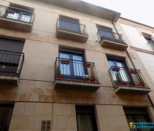 Foto 1 de Dúplex en venda a Astorga de 3 habitacions amb terrassa i garatge