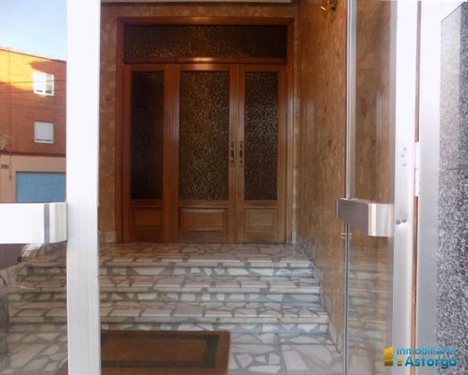 Foto 2 de Pis en venda a Astorga de 3 habitacions amb terrassa i calefacció