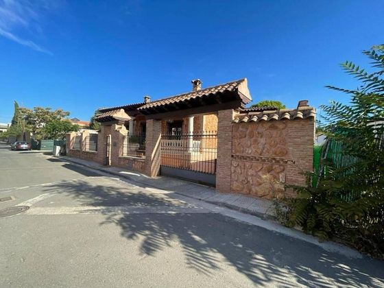Foto 1 de Casa en venda a Miguelturra de 5 habitacions amb piscina i garatge