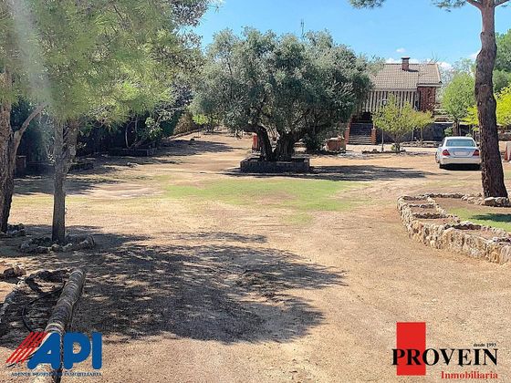Foto 2 de Xalet en venda a Santa Cruz del Retamar pueblo de 4 habitacions amb terrassa i jardí