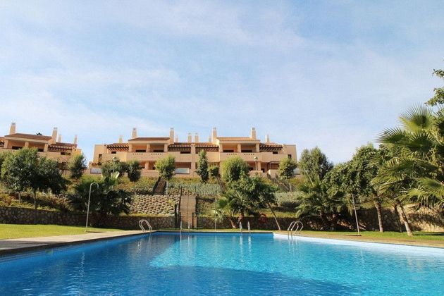 Foto 1 de Pis en venda a plaza De Madagascar de 3 habitacions amb terrassa i piscina
