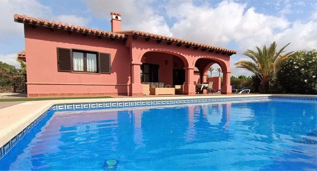 Foto 1 de Chalet en venta en calle Chile de 3 habitaciones con terraza y piscina