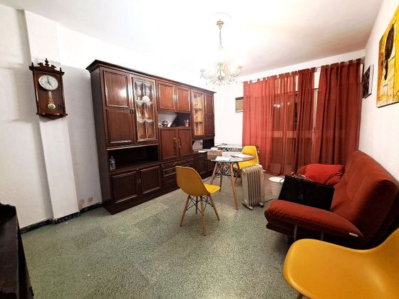 Foto 2 de Pis en venda a Centro - Alcalá de Guadaira de 4 habitacions amb terrassa i ascensor