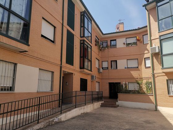 Foto 2 de Venta de piso en calle Numancia de 1 habitación con terraza y piscina