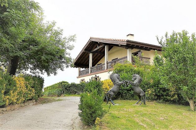 Foto 2 de Xalet en venda a Oiartzun de 5 habitacions amb terrassa i piscina