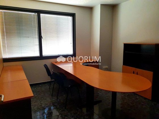 Foto 2 de Alquiler de oficina en Bagatza - San Vicente de 500 m²