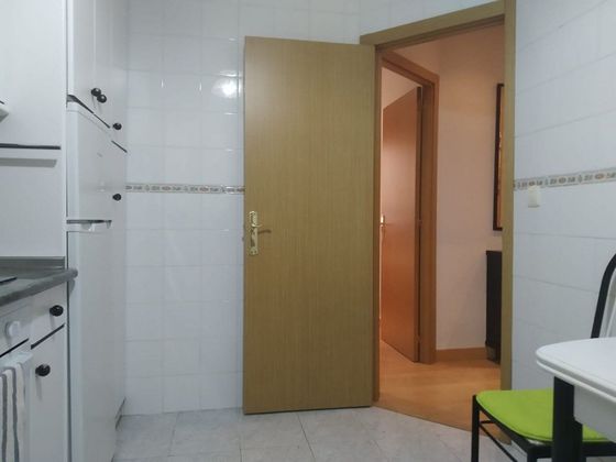 Foto 2 de Venta de piso en Bagatza - San Vicente de 1 habitación con aire acondicionado y calefacción