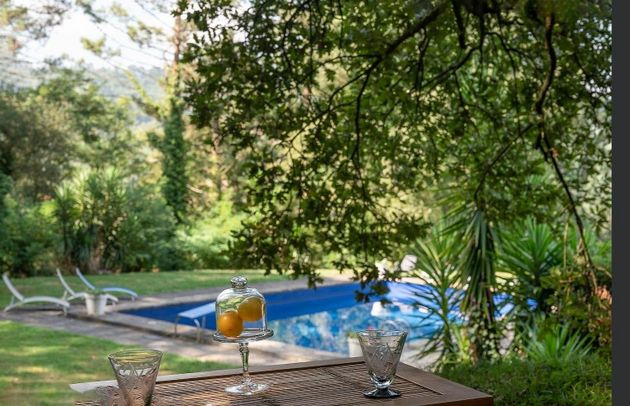 Foto 2 de Xalet en venda a Urduliz de 7 habitacions amb terrassa i piscina