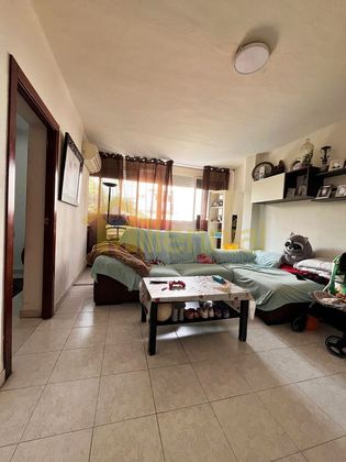 Foto 2 de Venta de piso en El Plantinar - Felipe II - Tiro de Línea de 3 habitaciones con terraza y aire acondicionado